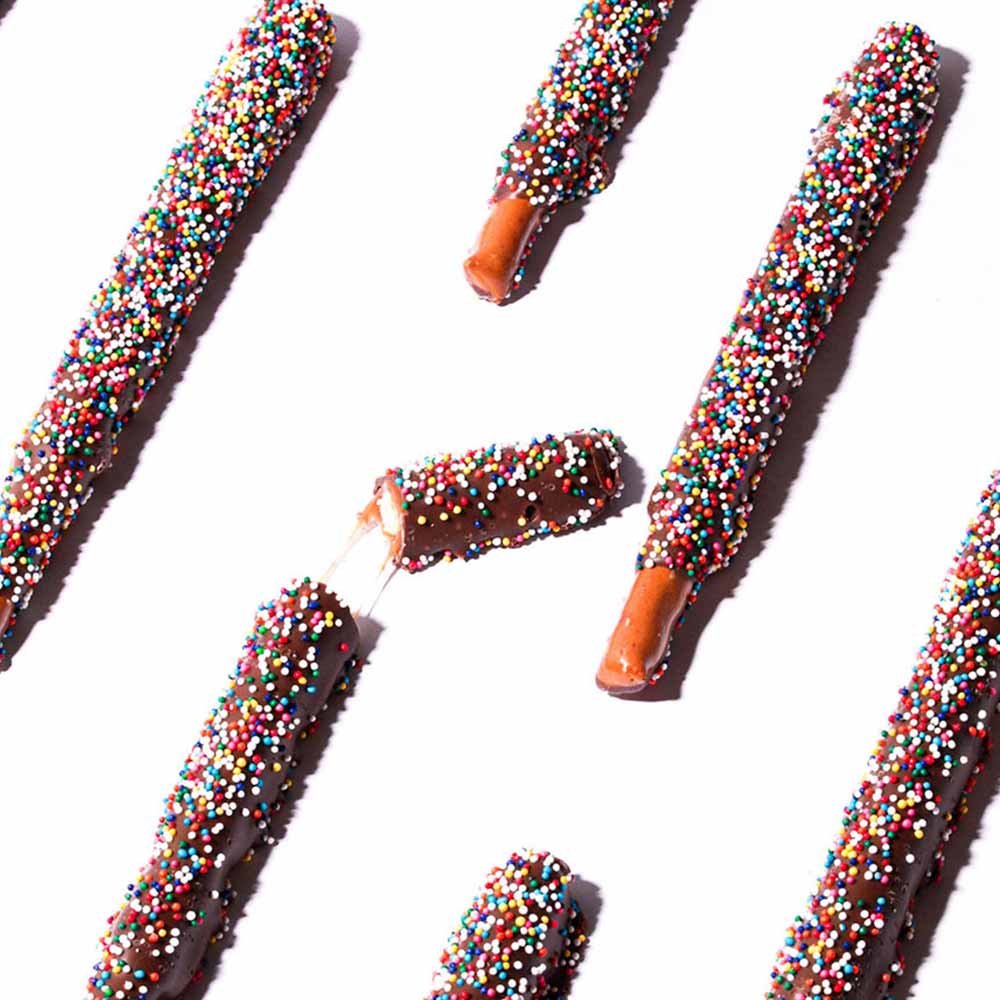 Milk Chocolate & Caramel Dipped Pretzel Rods, 18-Pack